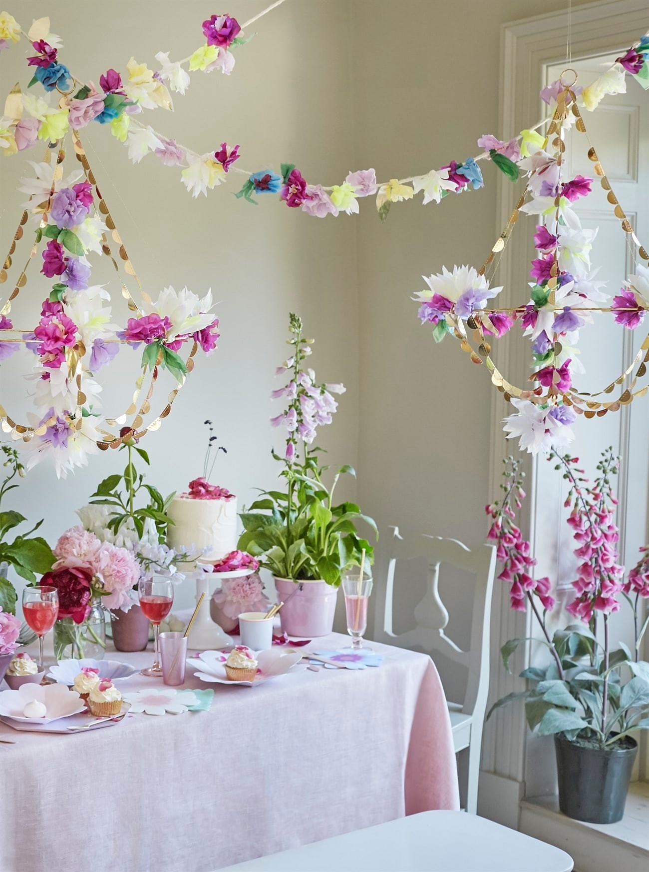 Lilac Blossom Chandelier - Lila Çiçekli Süs Avizesi