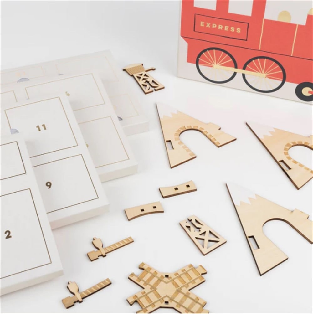 Railway Train Advent Calendar - Tren Advent Calendar
