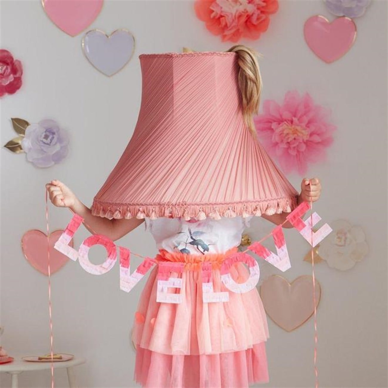 Ombre Love Garland - Aşk Asılan Süs